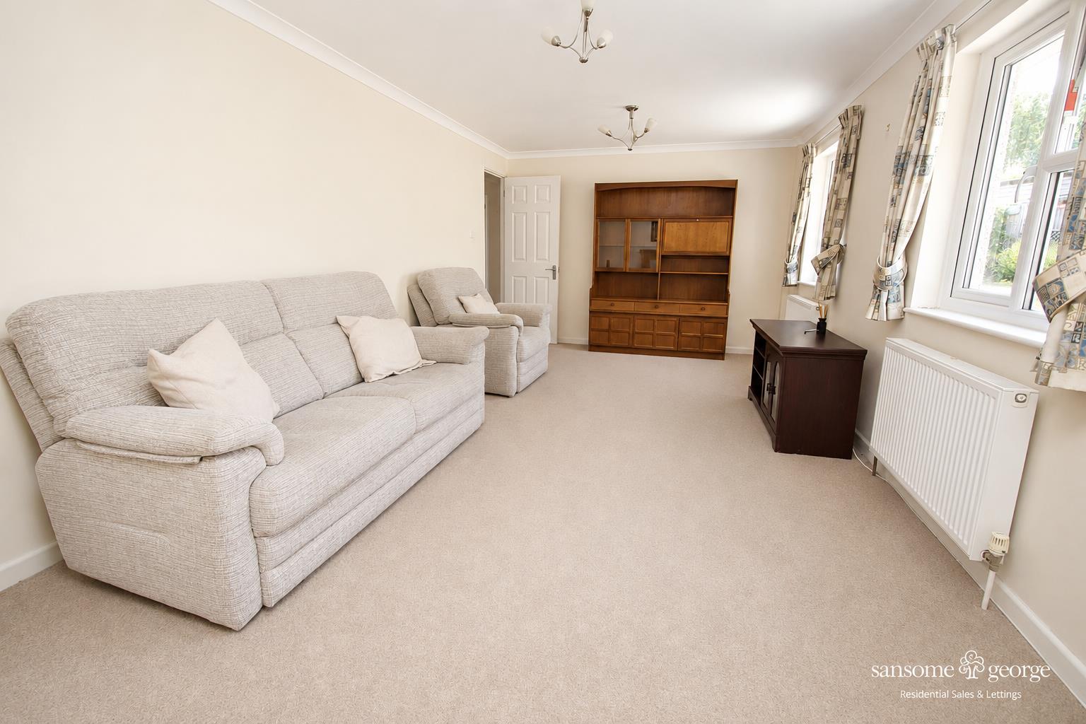 Simons Close, Tilehurst, Reading